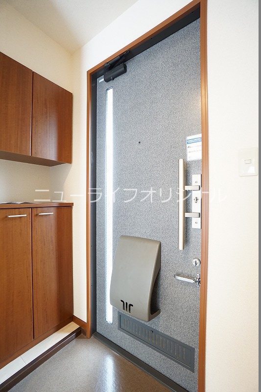 玄関　容量の大きなシューズボックスが付いています☆