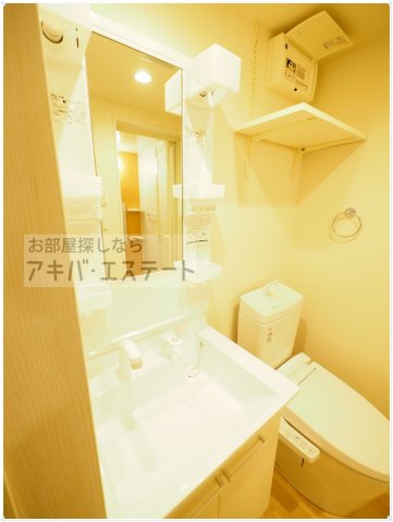 洗面設備　同一仕様写真