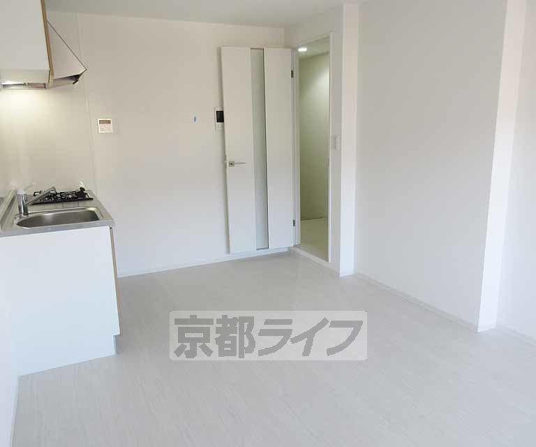 居室・リビング　きれいなお部屋です