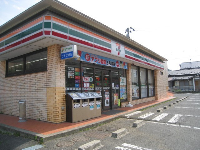 コンビニ　セブンイレブン仙台山田店（コンビニ）まで900m