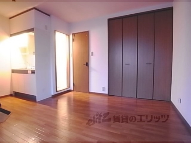 居室・リビング　洋室