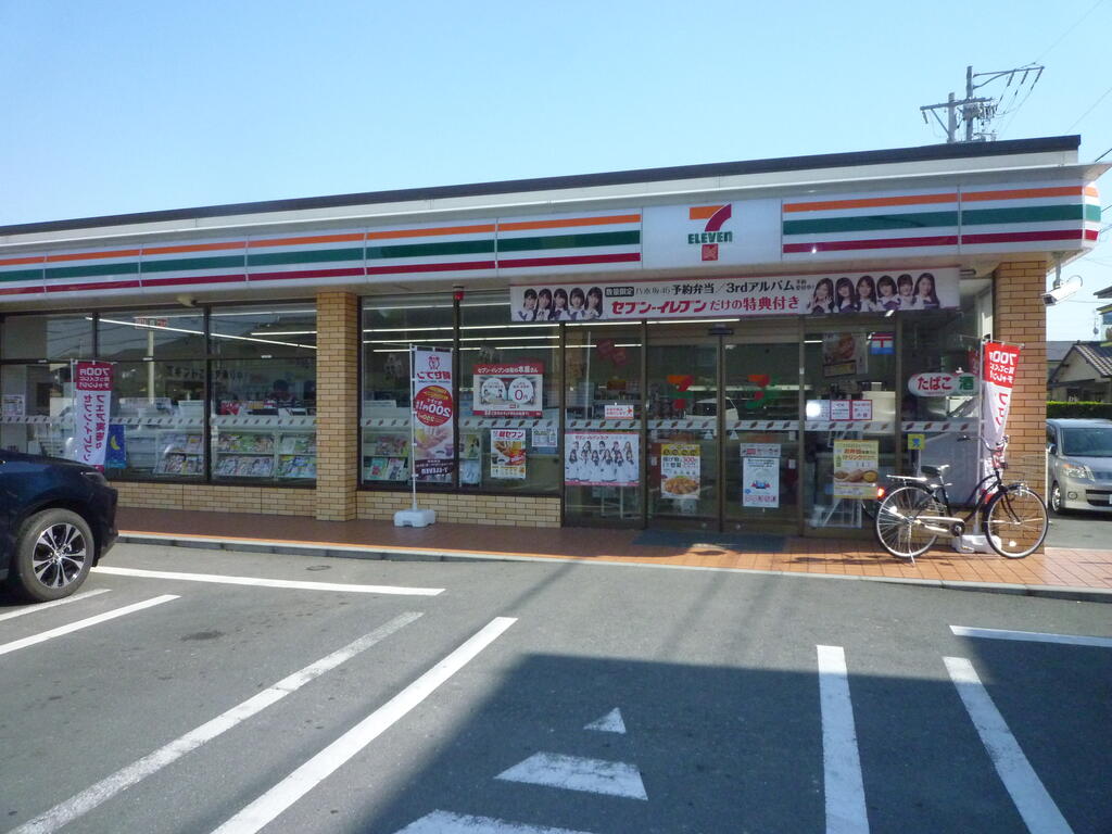 コンビニ　セブンイレブン浜松入野町東店（コンビニ）まで707m