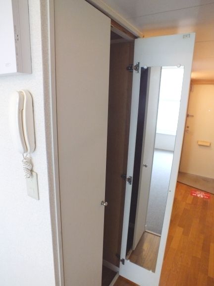 その他部屋・スペース　姿見付クローゼット