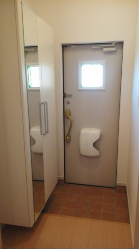 玄関　図面と現状に相違がある場合には現状を優先