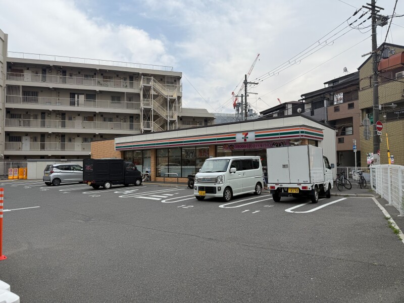 コンビニ　セブンイレブン大阪中川3丁目店（コンビニ）まで264m