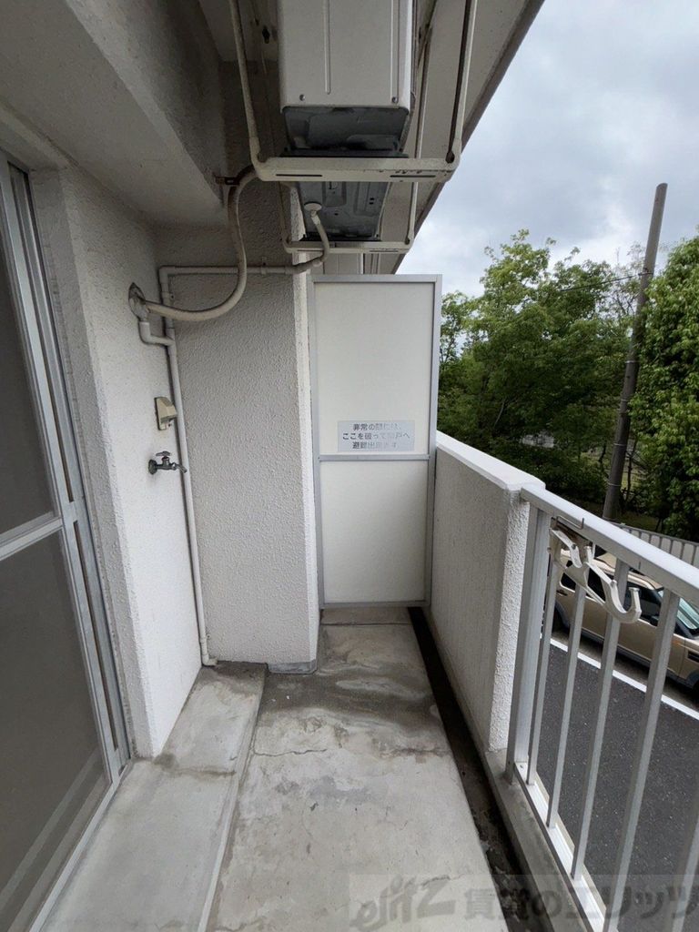 バルコニー　バルコニー