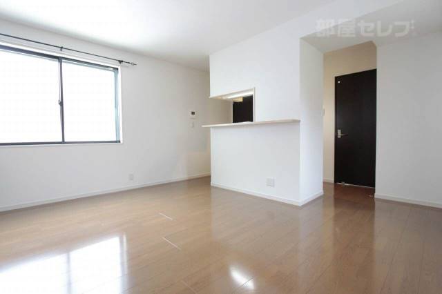 居室・リビング　※１０１号室内装写真参照