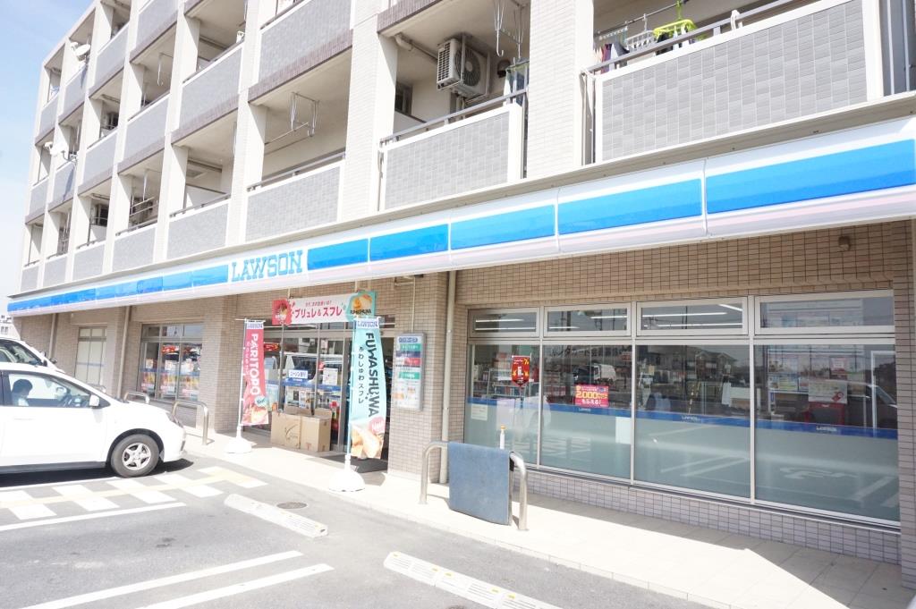 コンビニ　ローソン さいたま浦和美園尾ケ崎店（コンビニ）まで720m