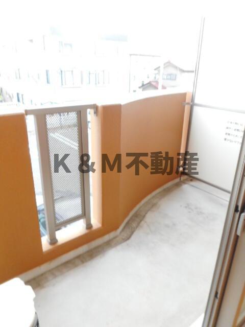 バルコニー　陽当たり良好なバルコニーです