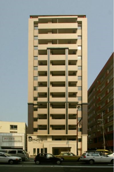 建物外観　重厚感のある建物