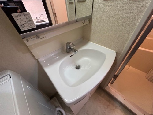 洗面設備　リブマックス仕様の家具家電付き（賃料込み）