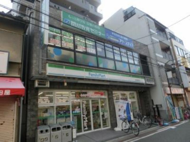 コンビニ　ファミリーマート 近鉄長瀬駅前店（コンビニ）まで370m