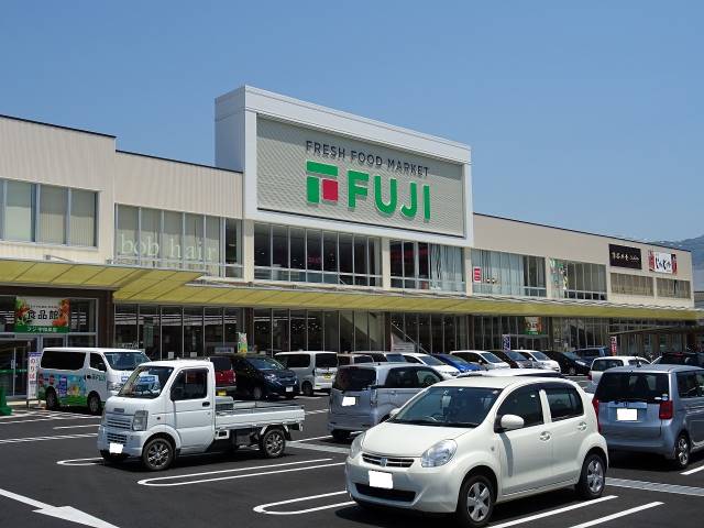 スーパー　フジ宇和島店（スーパー）まで1606m