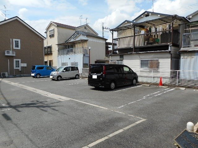 駐車場　駐車スペースもあります