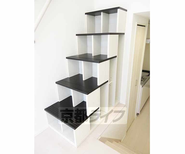 その他部屋・スペース　お洒落＆収納バッチリのロフトへの階段