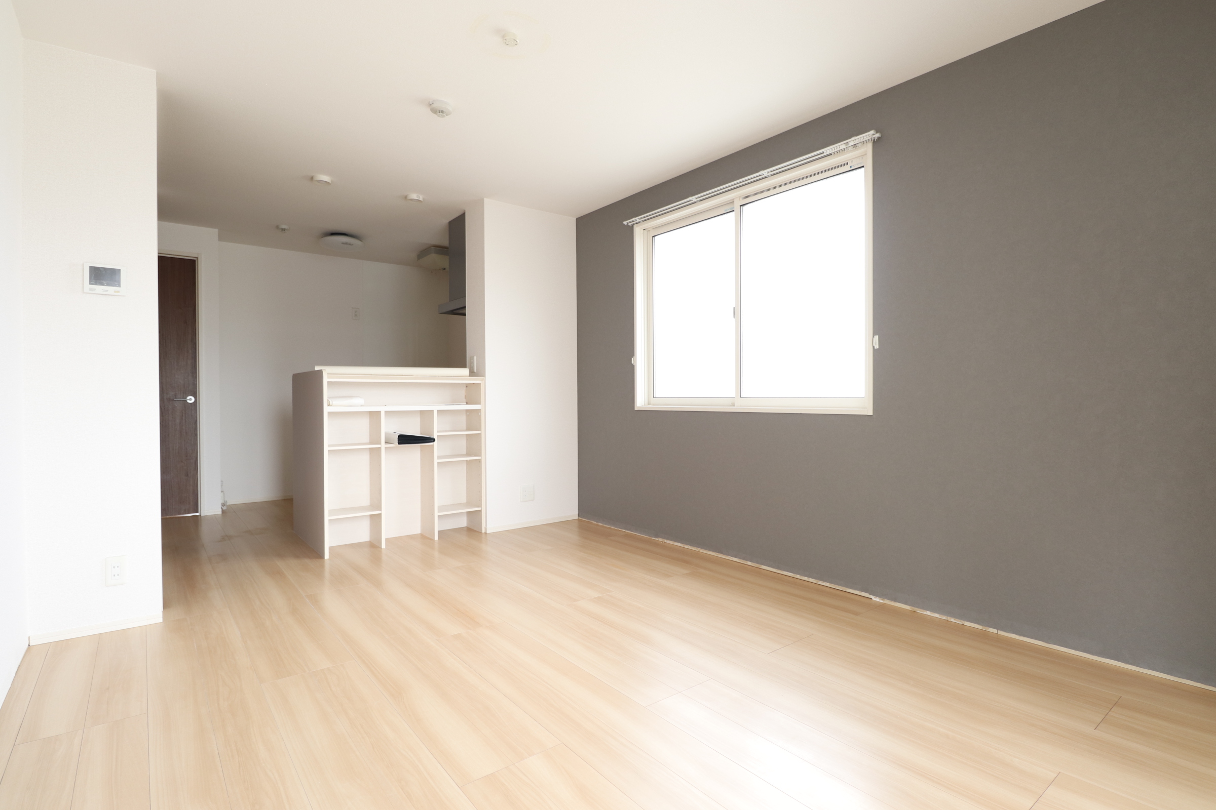 居室・リビング　日当たりの良いリビングです♪