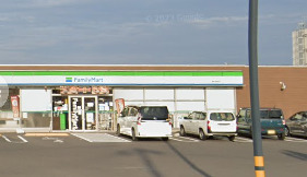 コンビニ　ファミリーマート 高松林町店（コンビニ）まで612m