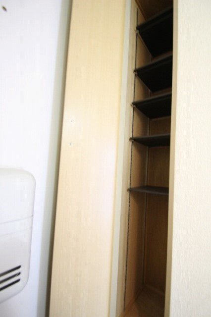 収納　同物件別号室のものです。