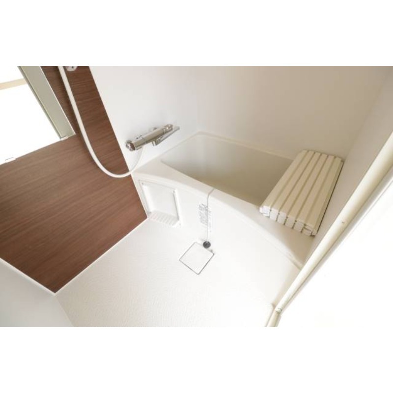 バス・シャワールーム　清潔感のある浴室♪