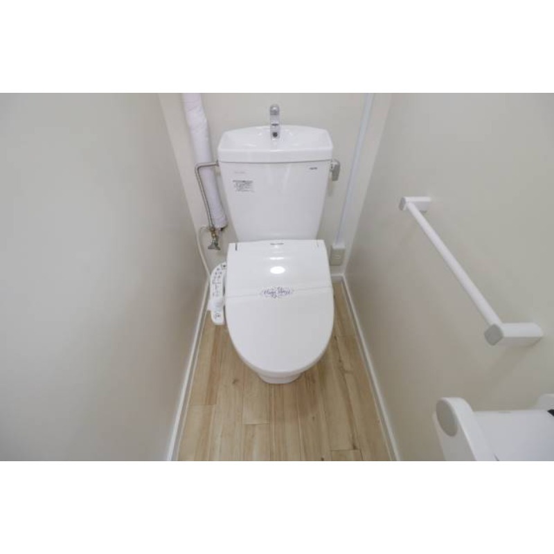 トイレ　人気設備♪シャワートイレ♪