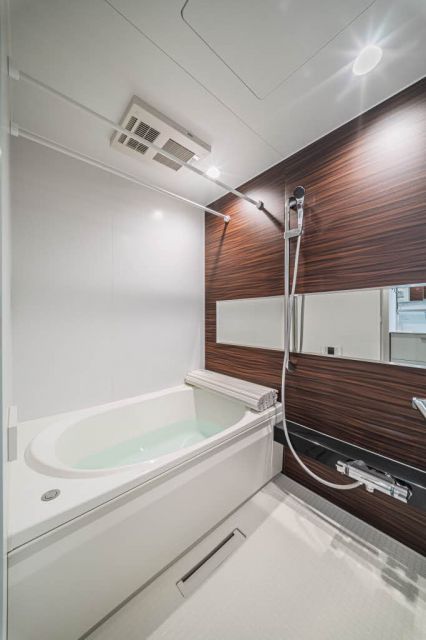 バス・シャワールーム