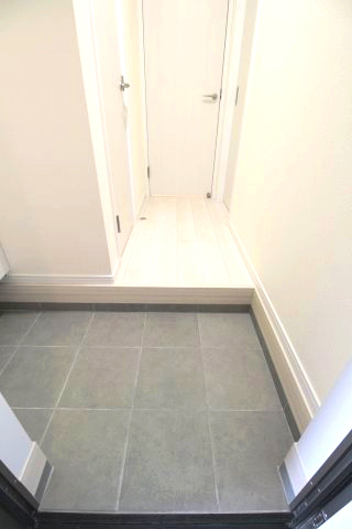 玄関　シンプルで使いやすい玄関です