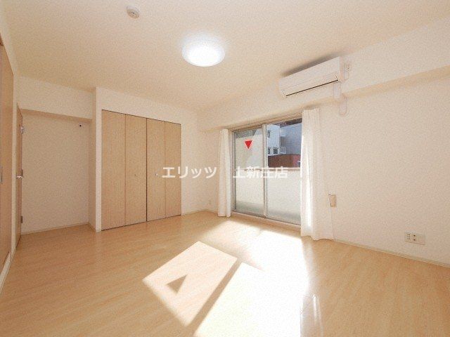 居室・リビング　収納