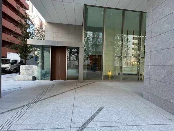 エントランス　建物の内部です