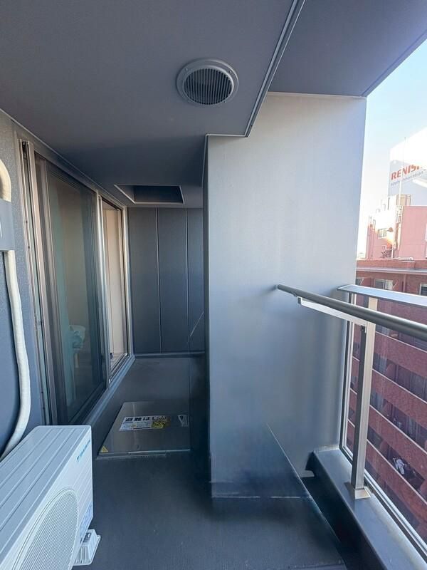 バルコニー　お洗濯にも便利なバルコニー付き