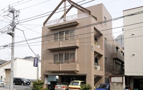 病院　飯塚医院（病院）まで879m