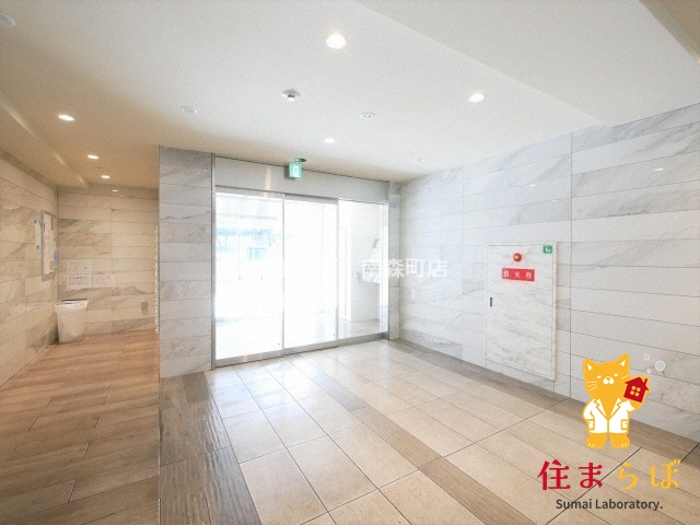 エントランス　「暮らしの設計図は、ここから始まります。」