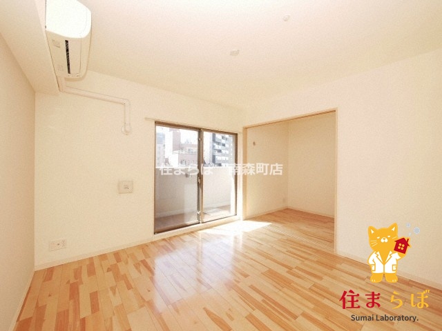 居室・リビング　「“合う暮らし”を、LINEで一緒に描こう。」