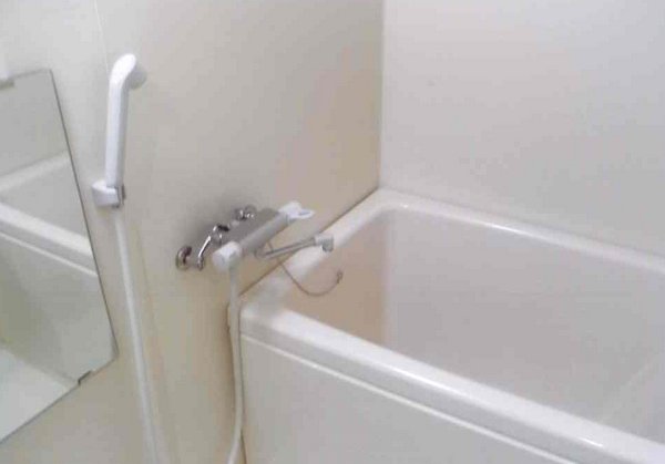 バス・シャワールーム　浴室