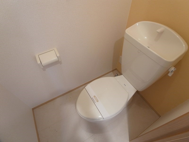 トイレ　別部屋