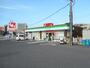 コンビニ　ファミリーマート（コンビニ）まで720m