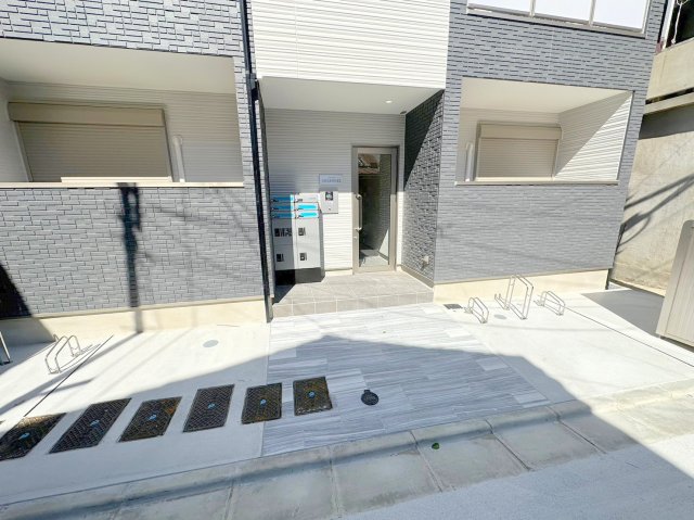 エントランス　綺麗なエントランスです。