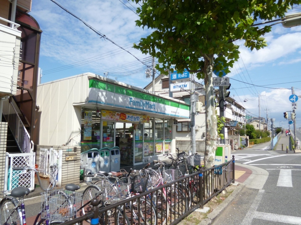 コンビニ　ファミリーマート福田東鳴尾町一丁目店（コンビニ）まで433m
