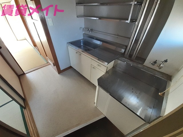 キッチン　同タイプ部屋写真です。