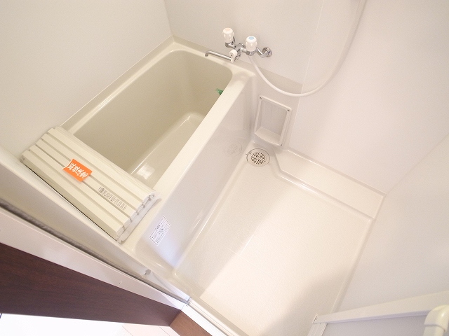 バス・シャワールーム　きれいなお風呂です