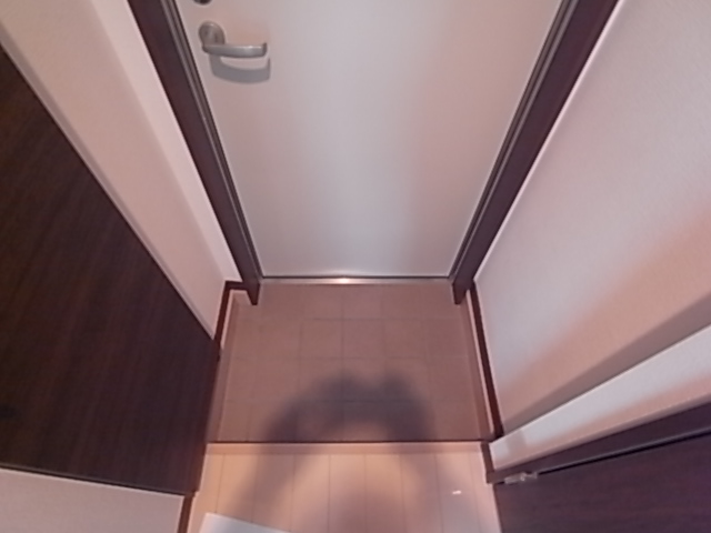 玄関　収納もある玄関です