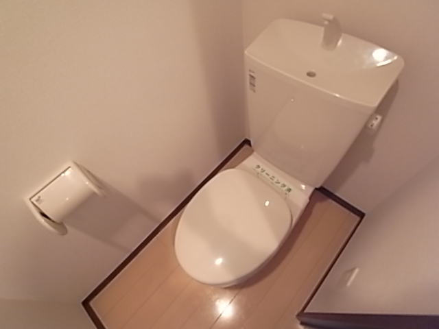 トイレ　清潔感のあるトイレです