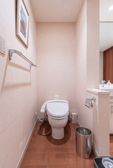 トイレ　※別部屋の参考写真です。