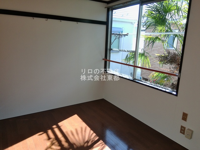 居室・リビング　明るい雰囲気で暮らしやすい！優しい質感の室内がオススメ☆