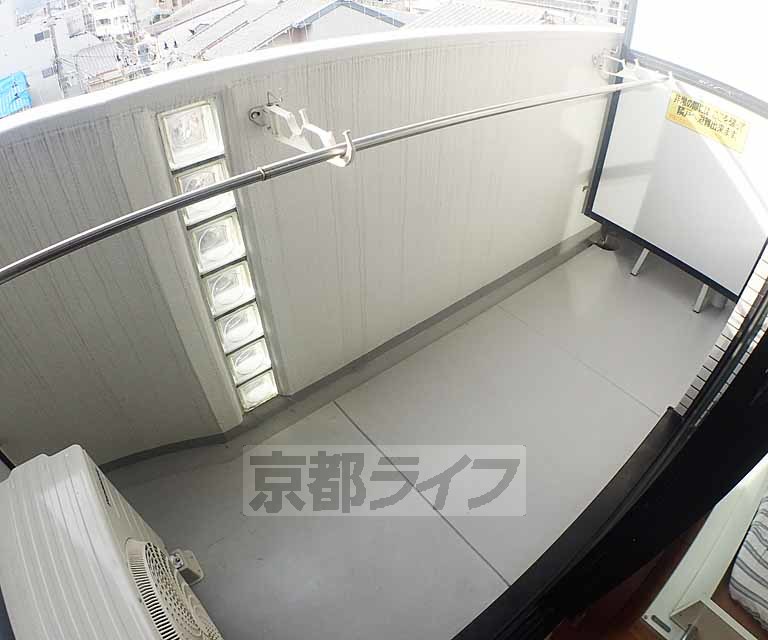 バルコニー　広めのバルコニー