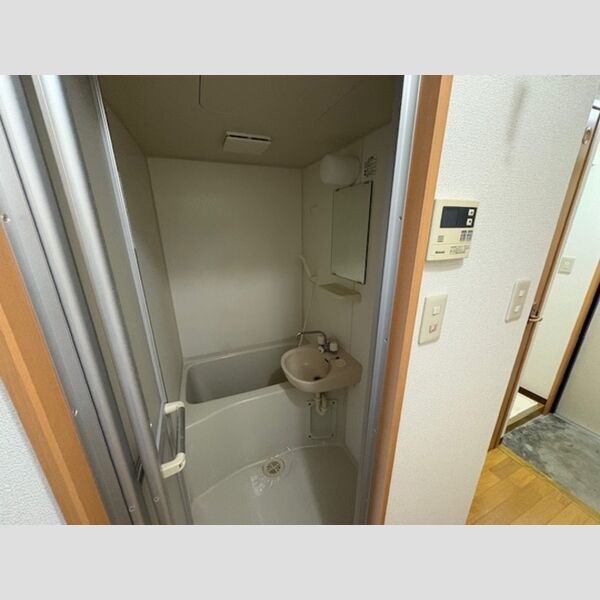 バス・シャワールーム　浴室