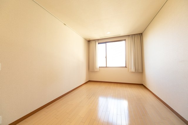 居室・リビング　設備等変更の可能性有(内覧必須)