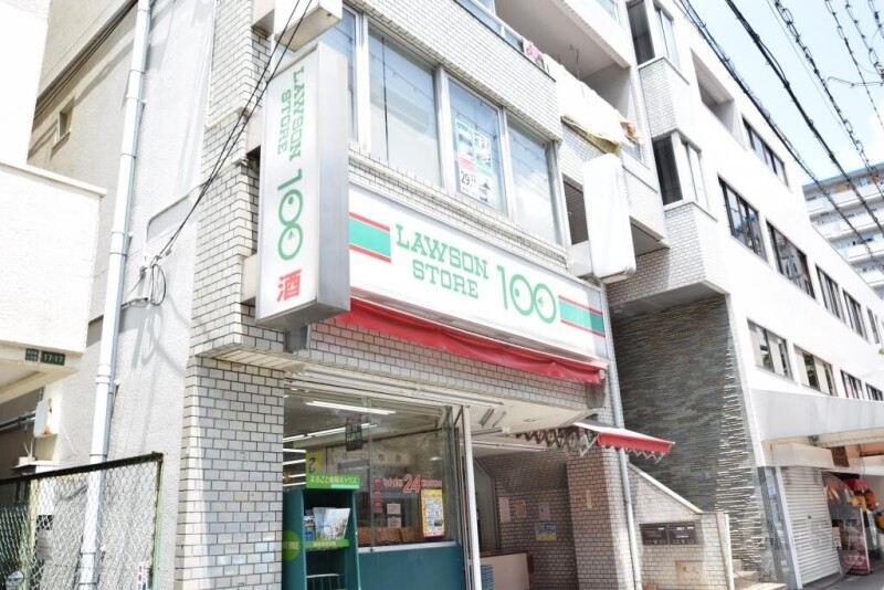 コンビニ　ローソンストア100 東淀川駅前店（コンビニ）まで227m