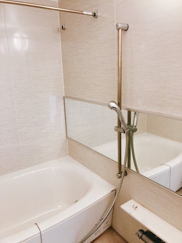 バス・シャワールーム　ファルファーラ