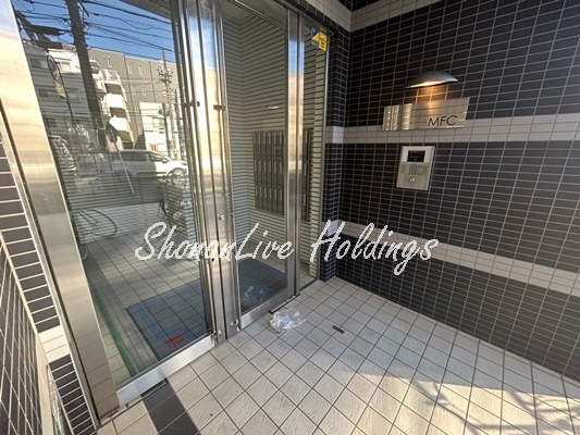 エントランス　オートロック完備のエントランス♪