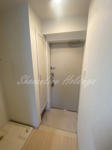 玄関　シューズボックスございます♪